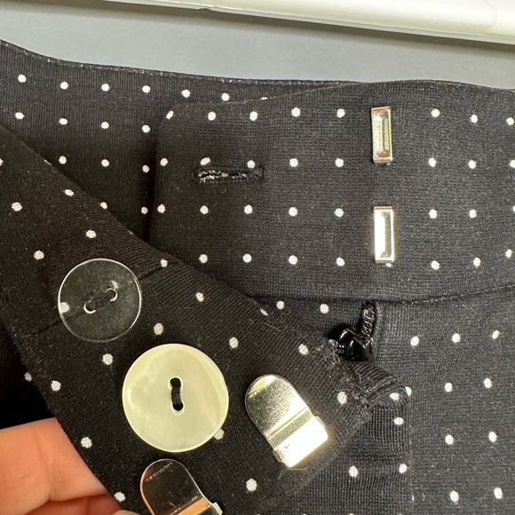 Chicos Black White Polka Dot Straight Leg Pants Size 10 - Picture 7 of 8